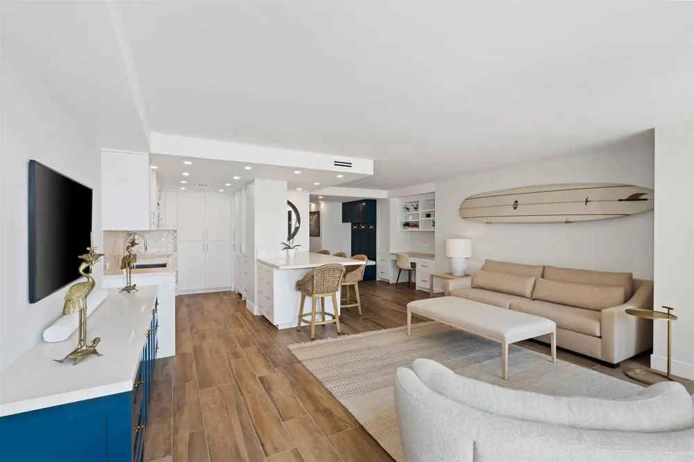 1820 Avenida del Mundo #101 Coronado, CA 92118