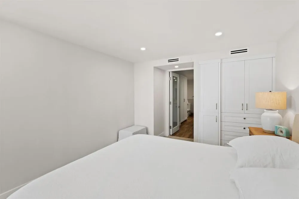 1820 Avenida del Mundo #101 Coronado, CA 92118