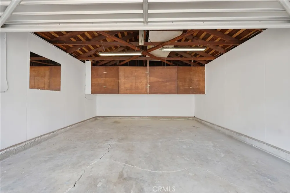 4646 Deeboyar Avenue Lakewood, CA 90712