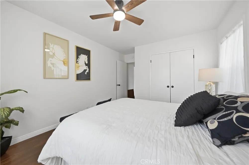 4646 Deeboyar Avenue Lakewood, CA 90712