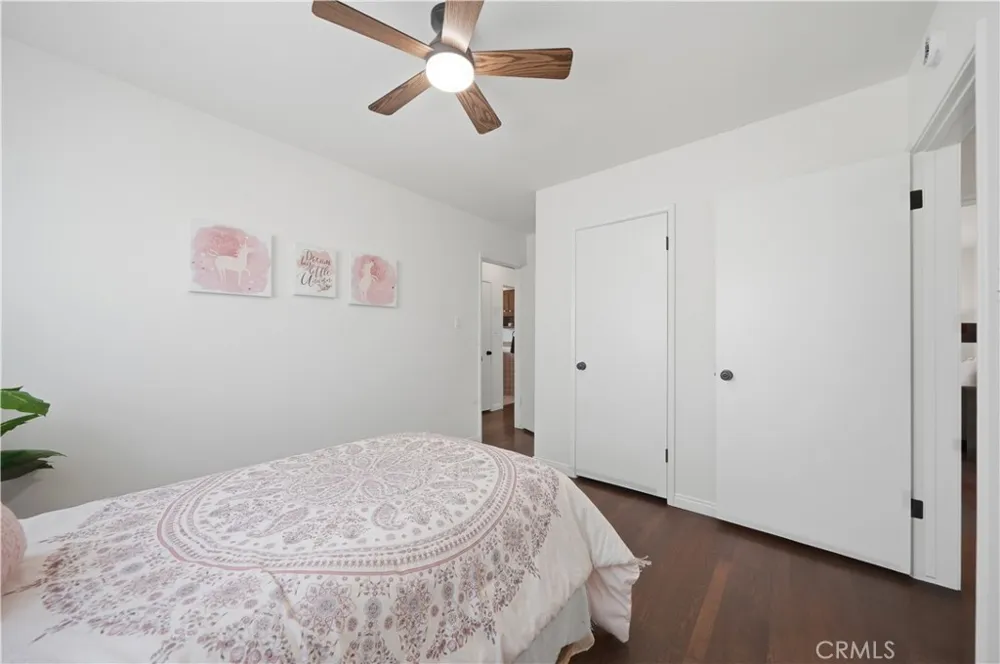 4646 Deeboyar Avenue Lakewood, CA 90712