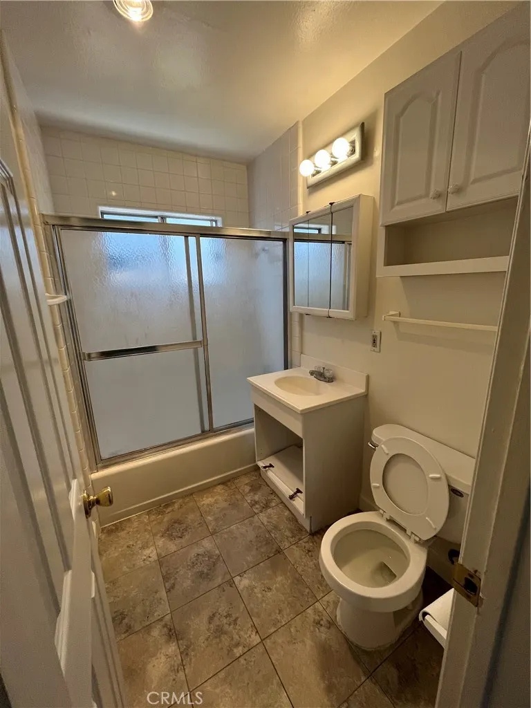 2956 Peppertree Lane #A Costa Mesa, CA 92626