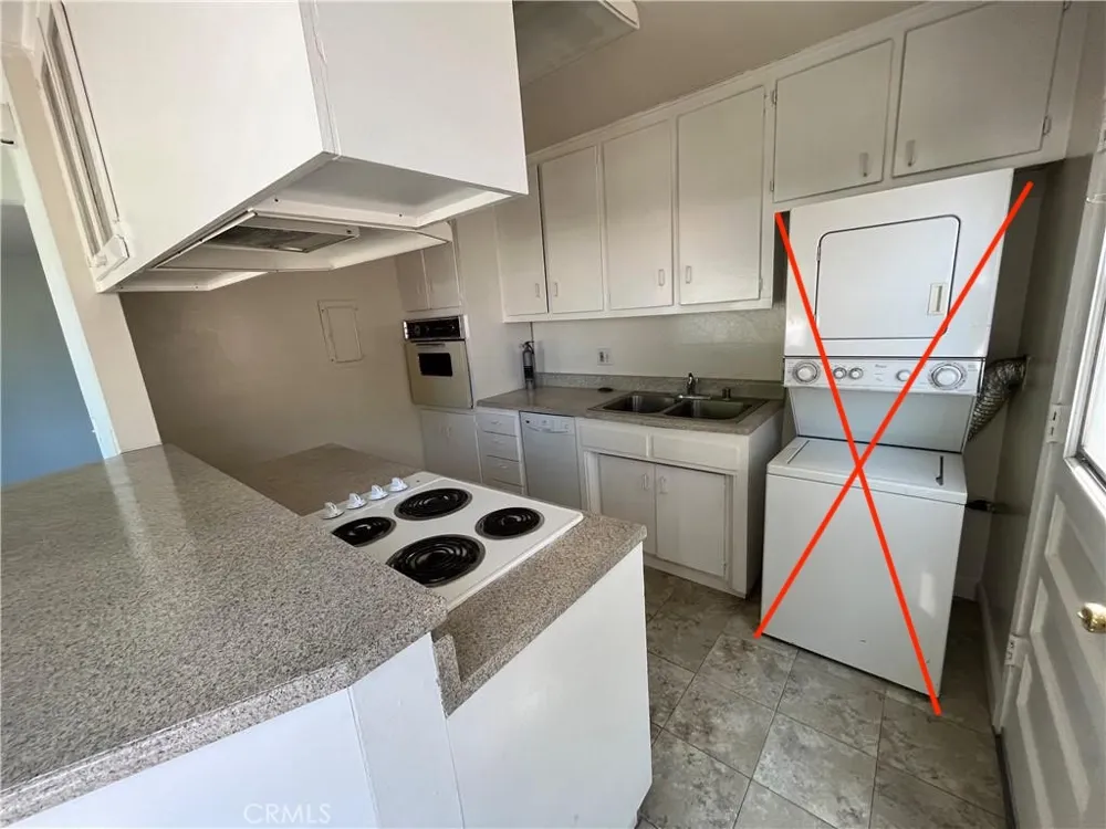2956 Peppertree Lane #A Costa Mesa, CA 92626
