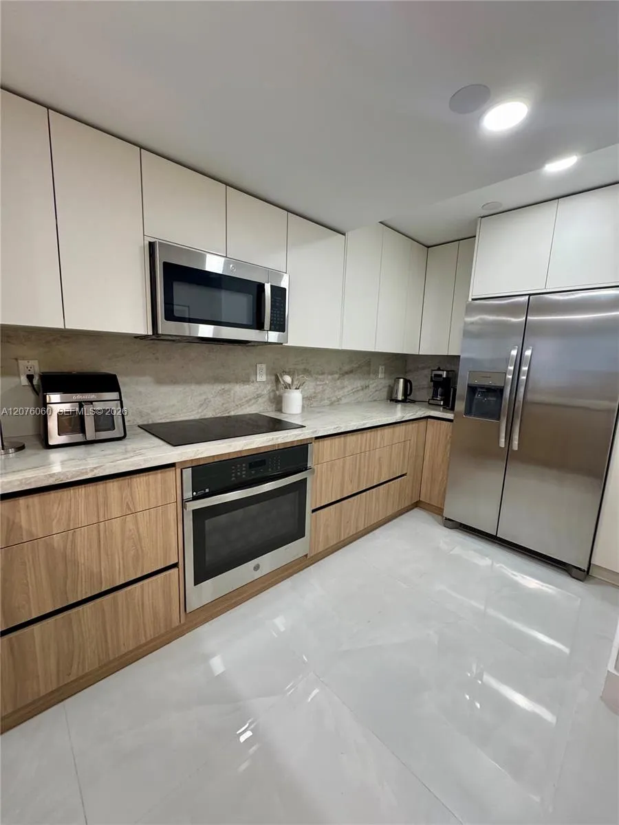 800 Miami Ave #E-1201 Miami, FL 33136