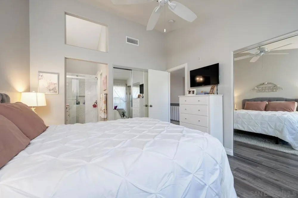 10260 Wateridge Circle #219 San Diego, CA 92121