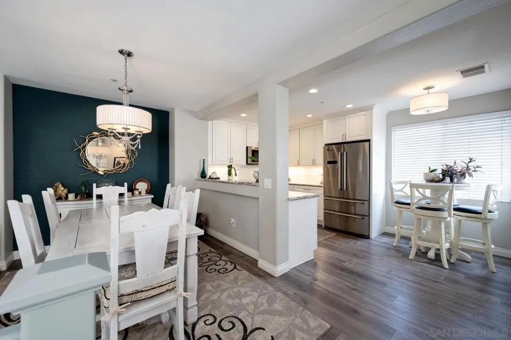 10260 Wateridge Circle #219 San Diego, CA 92121