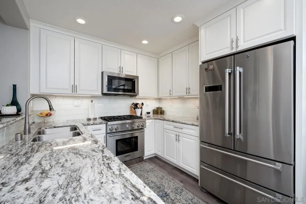 10260 Wateridge Circle #219 San Diego, CA 92121