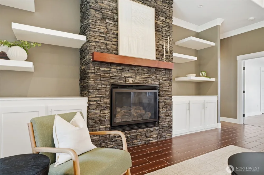 2303 W 49TH AVENUE Kennewick, WA 99337