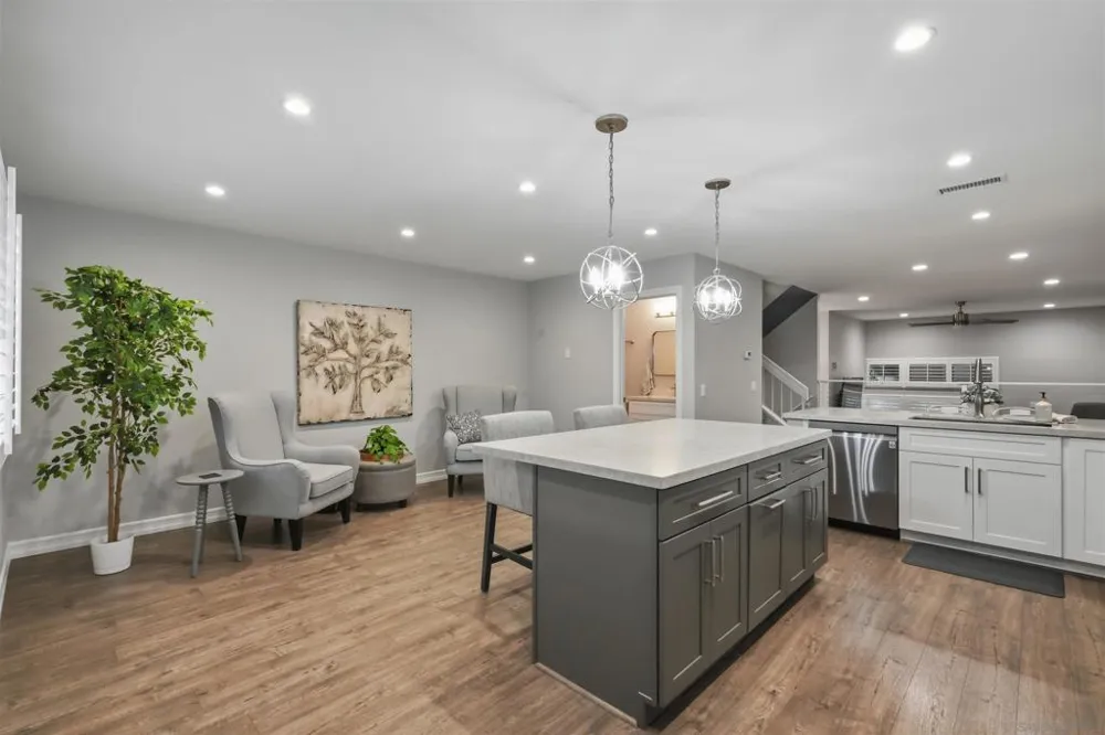 7982 Mission Vista San Diego, CA 92120