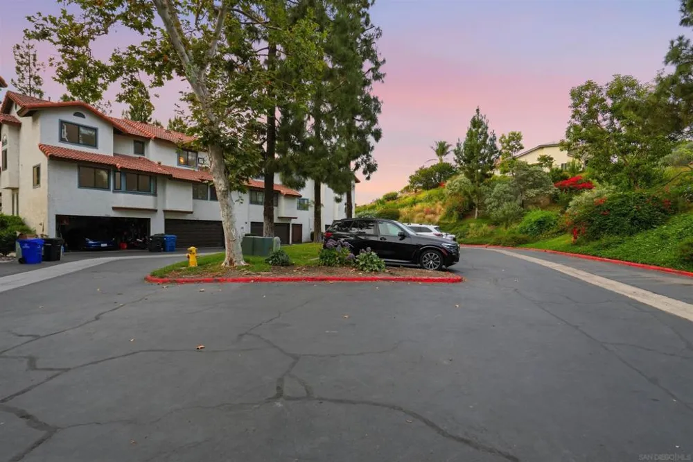 7982 Mission Vista San Diego, CA 92120