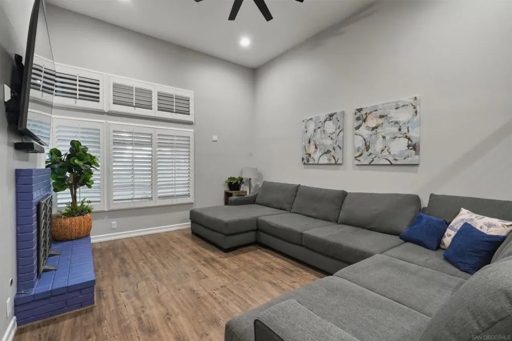 7982 Mission Vista San Diego, CA 92120