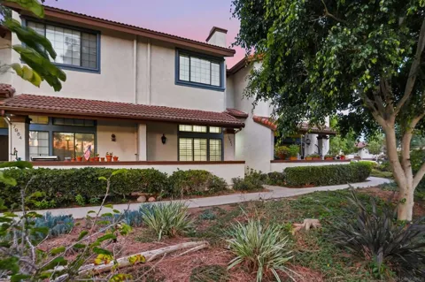7982 Mission Vista