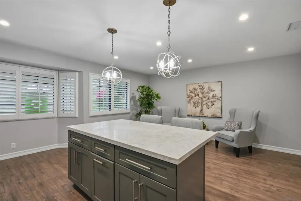 7982 Mission Vista San Diego, CA 92120