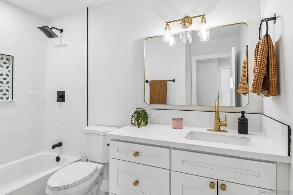 767 Jonathon Place Escondido, CA 92027