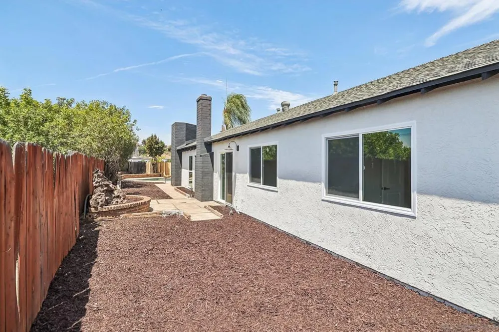 767 Jonathon Place Escondido, CA 92027