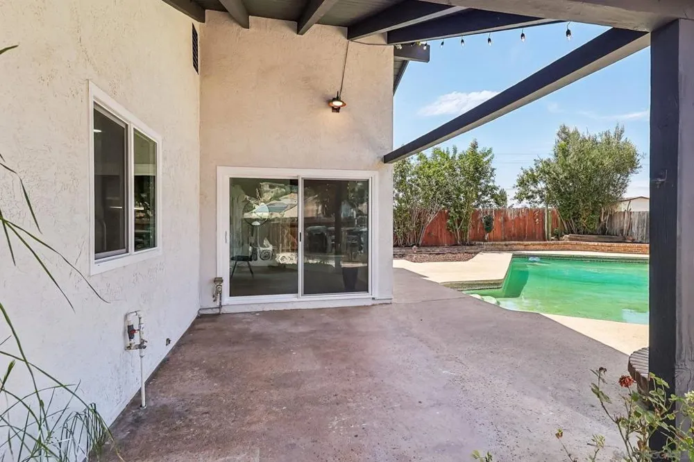 767 Jonathon Place Escondido, CA 92027