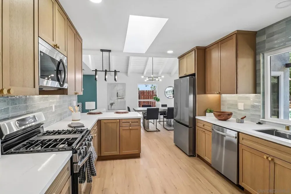 767 Jonathon Place Escondido, CA 92027