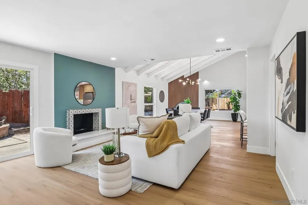 767 Jonathon Place Escondido, CA 92027