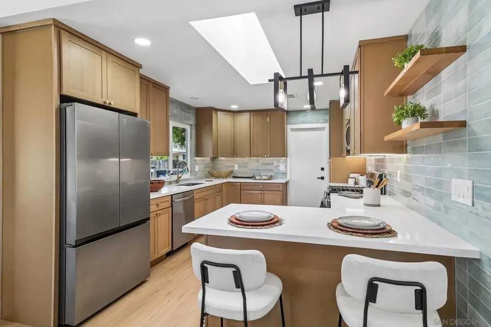 767 Jonathon Place Escondido, CA 92027