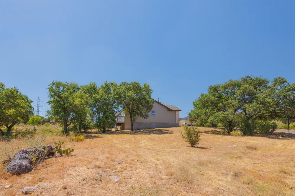501 Royal Court Cottonwood Shores, TX 78657