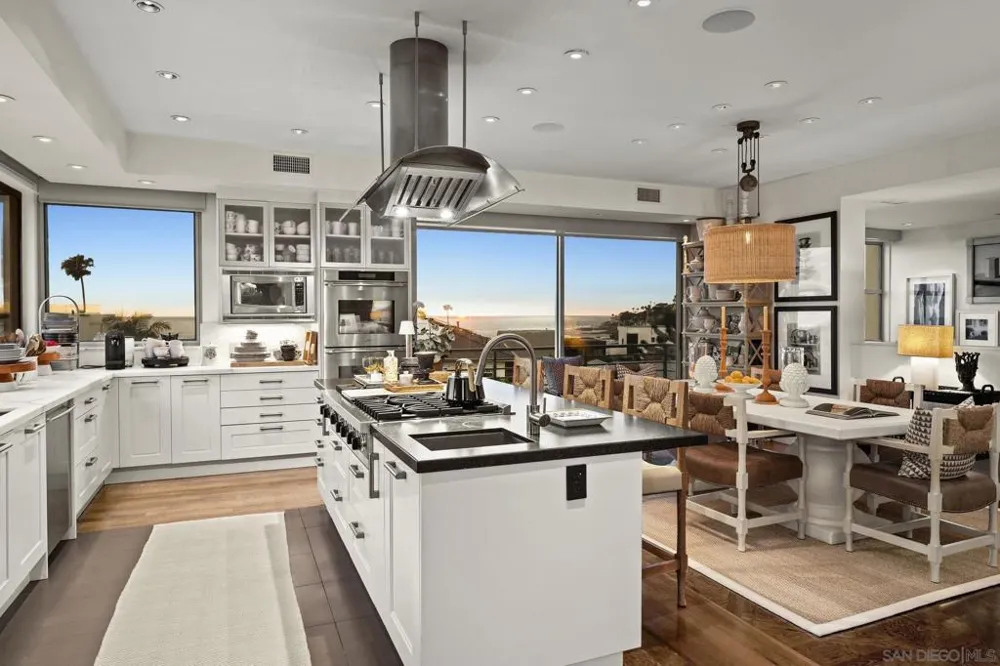 5727 Abalone Pl La Jolla, CA 92037