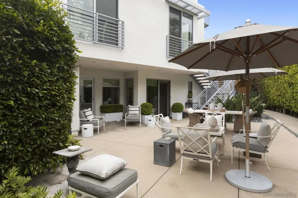 5727 Abalone Pl La Jolla, CA 92037