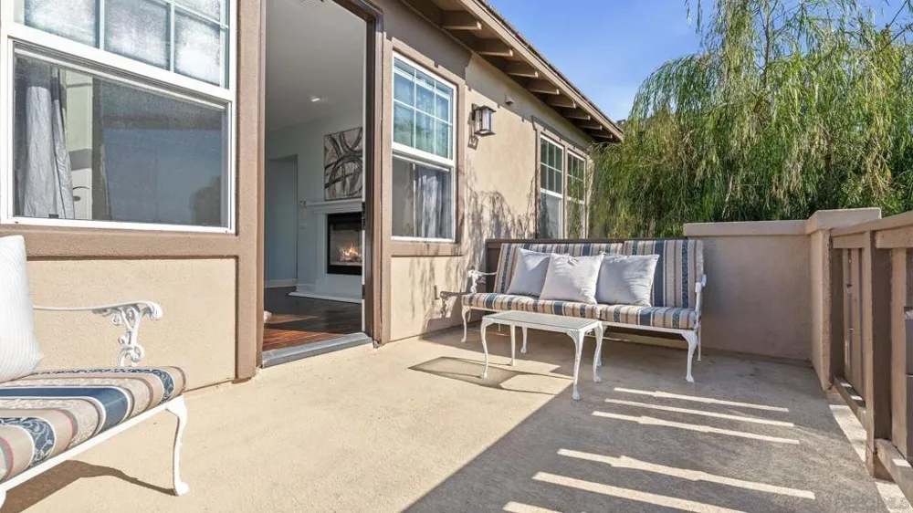 6839 Helenite Place Carlsbad, CA 92009