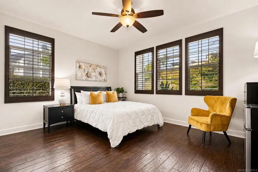 6839 Helenite Place Carlsbad, CA 92009