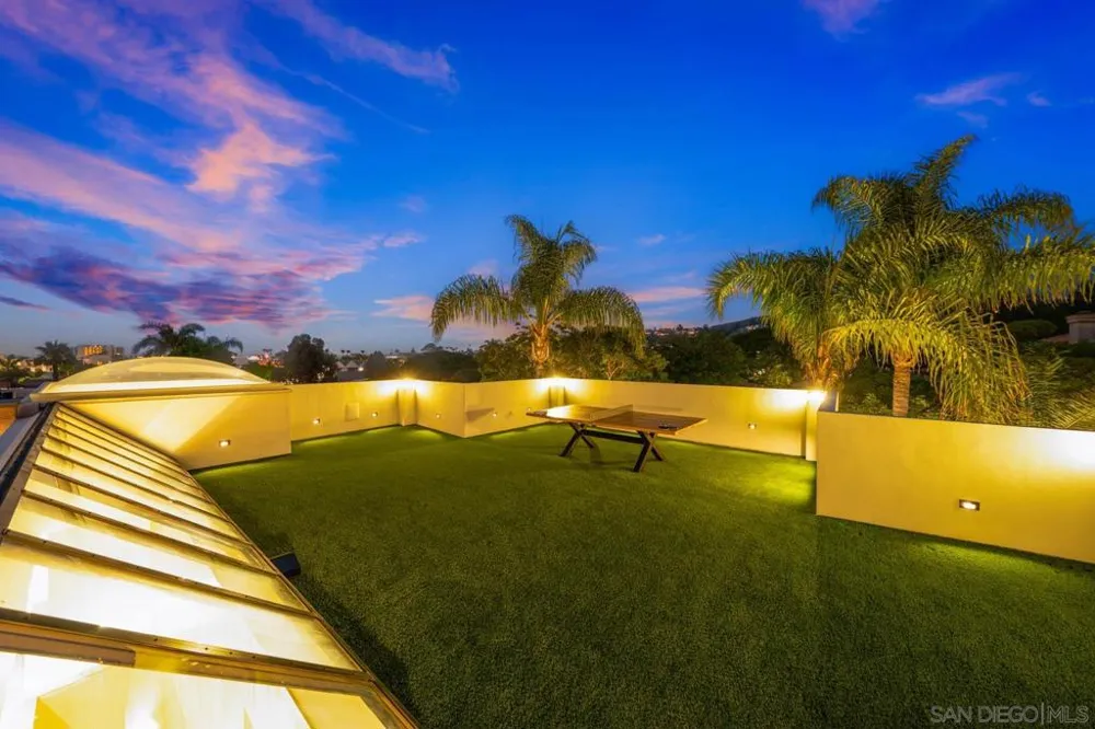 7376 Fay Ave La Jolla, CA 92037