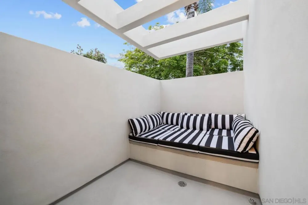 7376 Fay Ave La Jolla, CA 92037