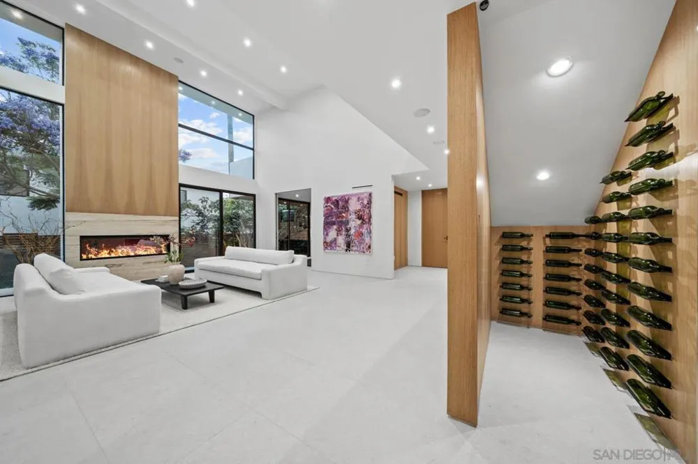 7376 Fay Ave La Jolla, CA 92037