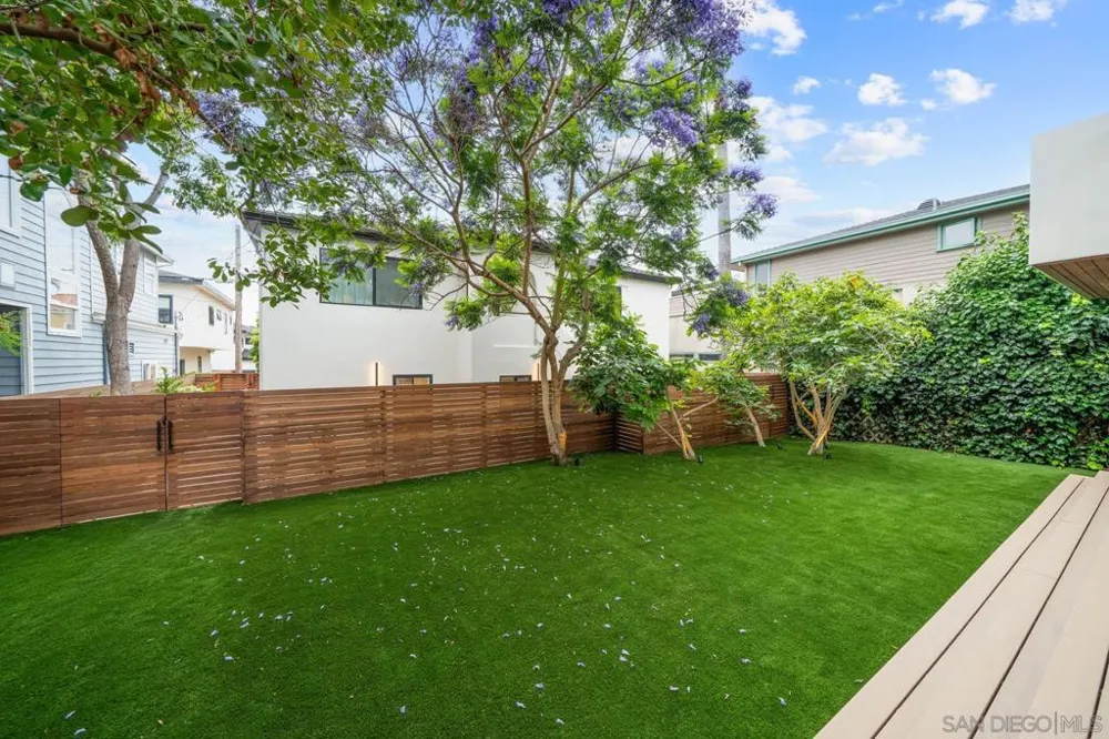 7376 Fay Ave La Jolla, CA 92037