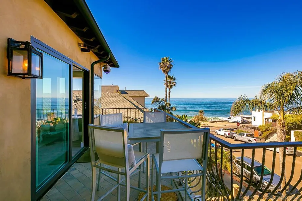 231 Bonair La Jolla, CA 92037