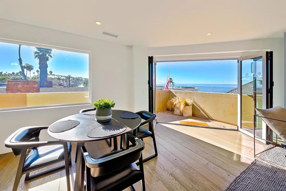 231 Bonair La Jolla, CA 92037