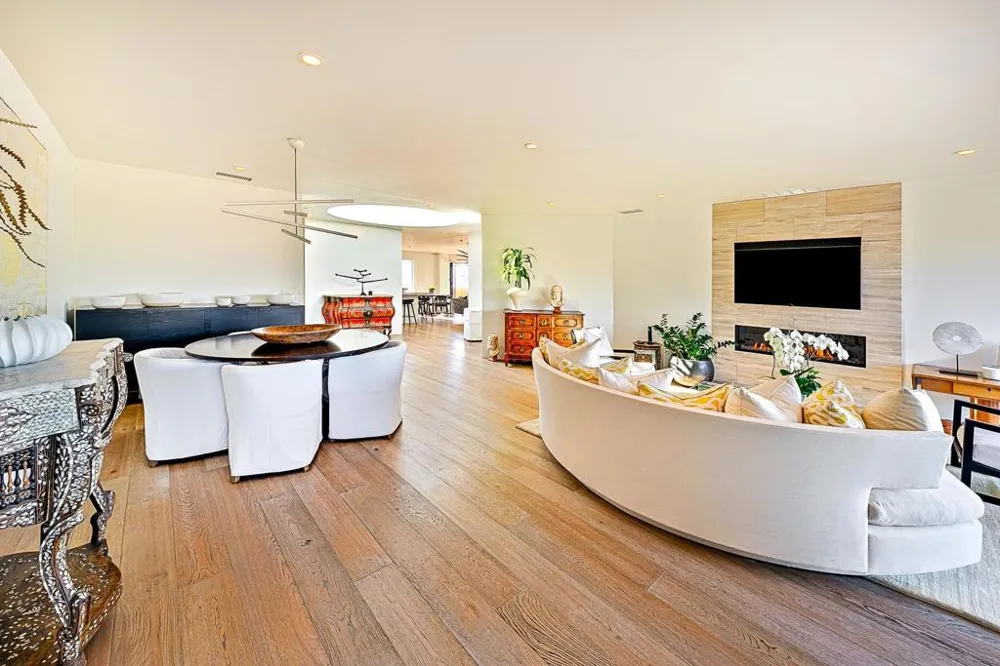231 Bonair La Jolla, CA 92037