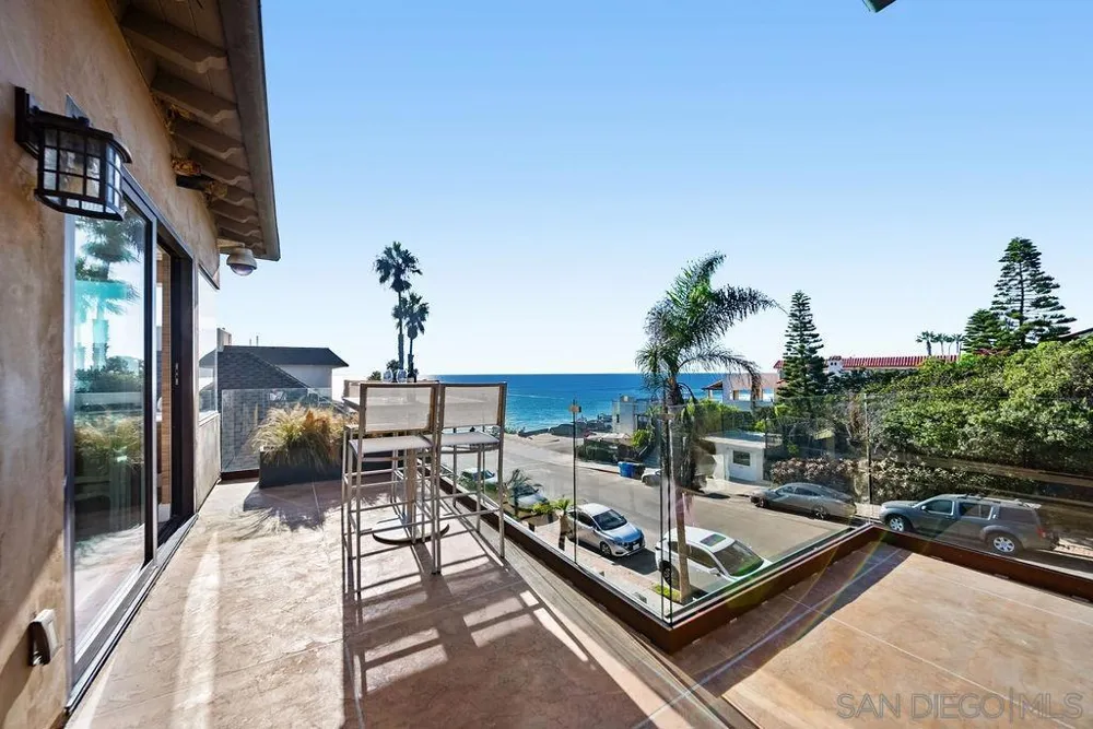 231 Bonair La Jolla, CA 92037