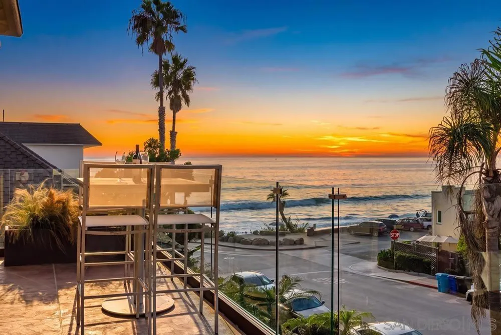 231 Bonair La Jolla, CA 92037