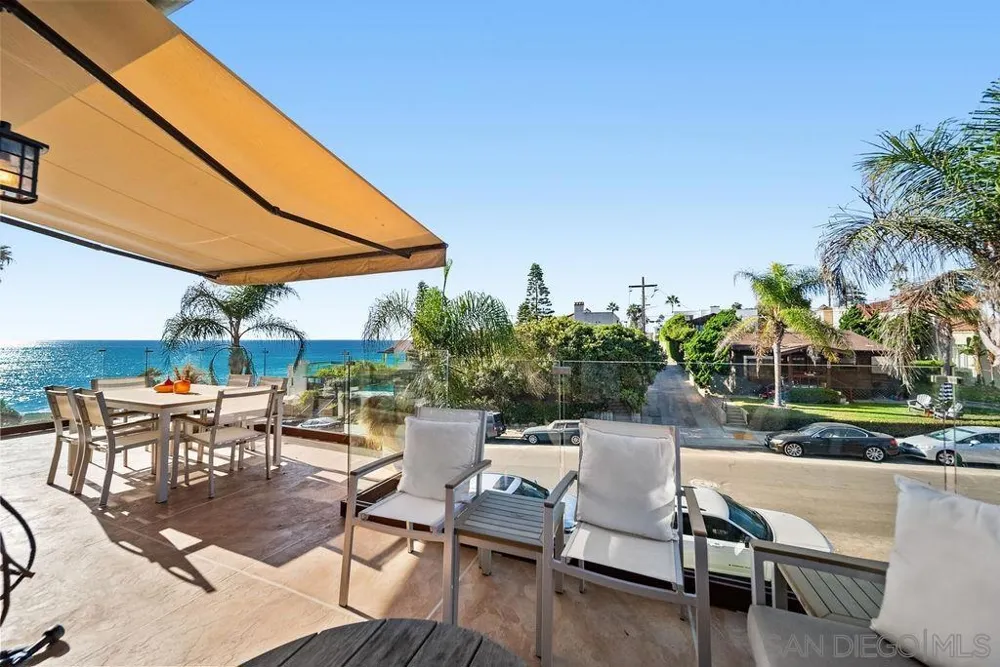 231 Bonair La Jolla, CA 92037
