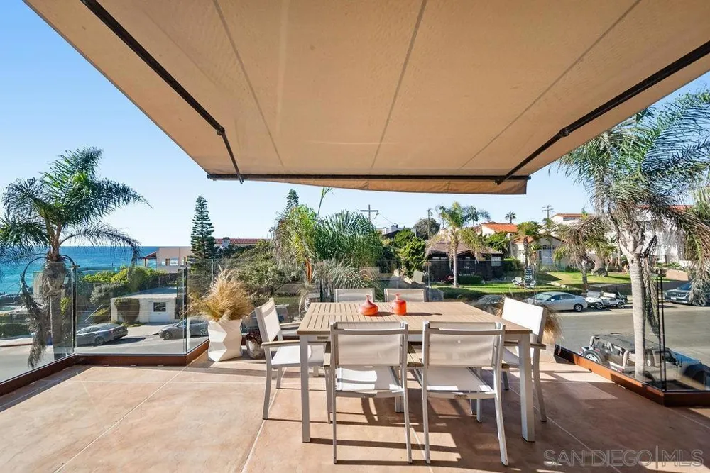 231 Bonair La Jolla, CA 92037