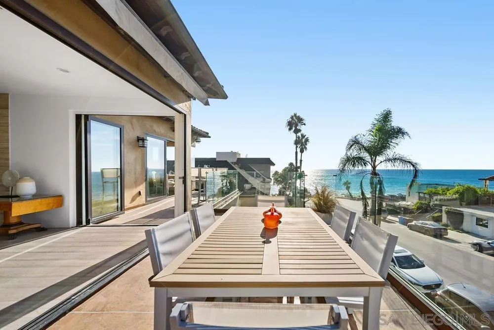 231 Bonair La Jolla, CA 92037