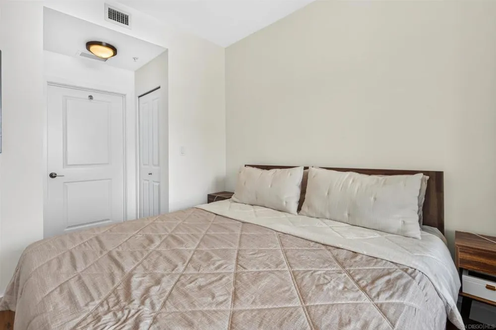 475 Redwood Street #801 San Diego, CA 92103