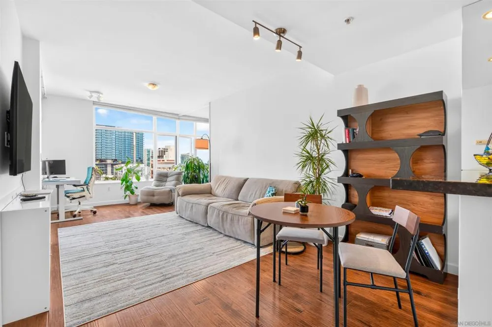 475 Redwood Street #801 San Diego, CA 92103