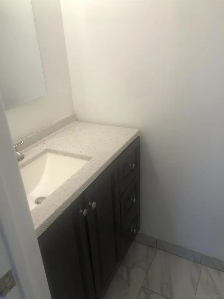 9120 Birch Spring Valley, CA 91977