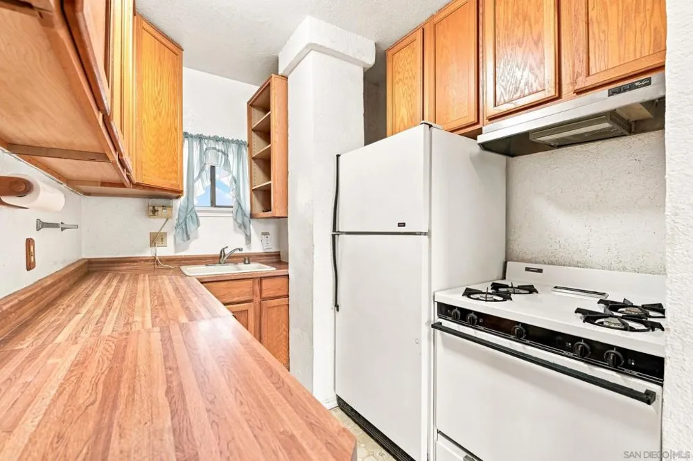 30136 Rolling Hills Valley Center, CA 92082
