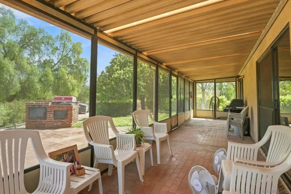 30136 Rolling Hills Valley Center, CA 92082