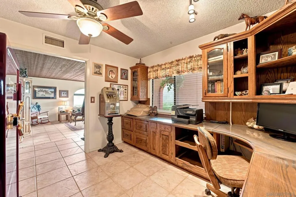 30136 Rolling Hills Valley Center, CA 92082