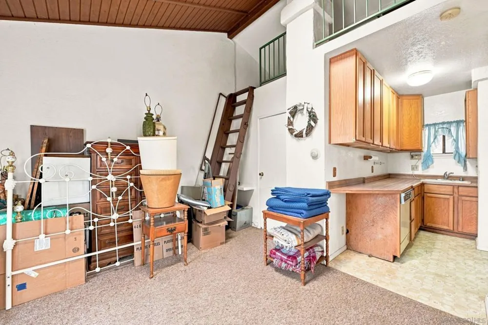 30136 Rolling Hills Valley Center, CA 92082