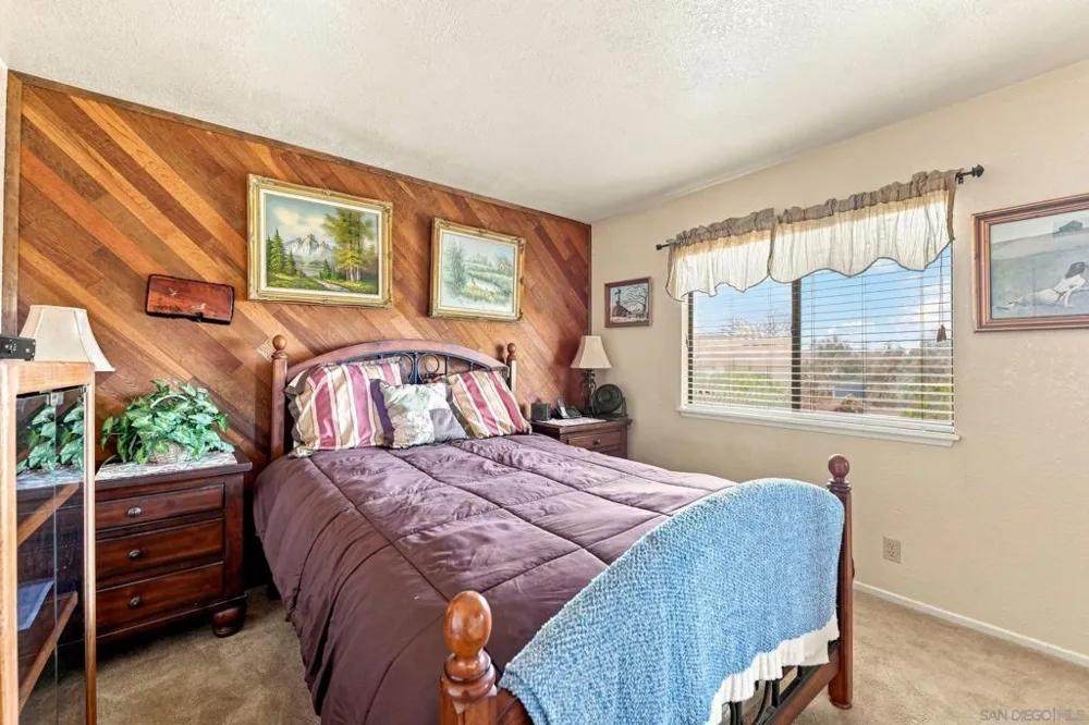 30136 Rolling Hills Valley Center, CA 92082