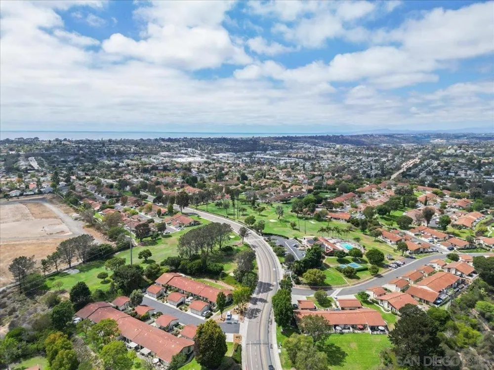245 Fairlee Encinitas, CA 92024