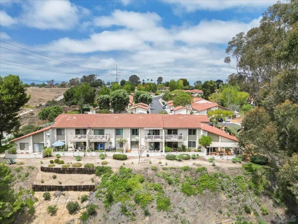 245 Fairlee Encinitas, CA 92024